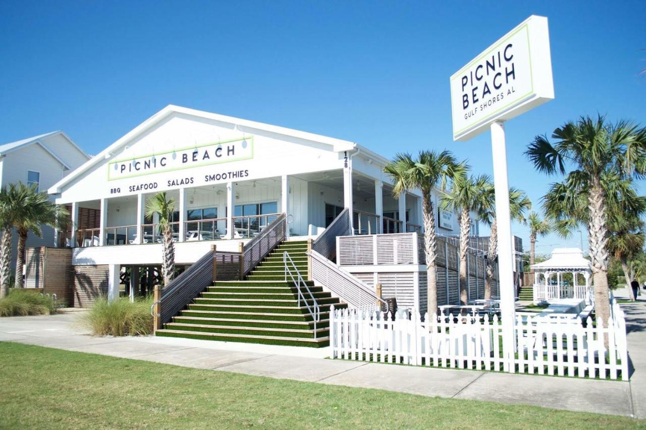 Budget Friendly Condo Perfect For A Romantic Getaway Within Walking Distance To The Beach! ガルフ・ショアーズ エクステリア 写真